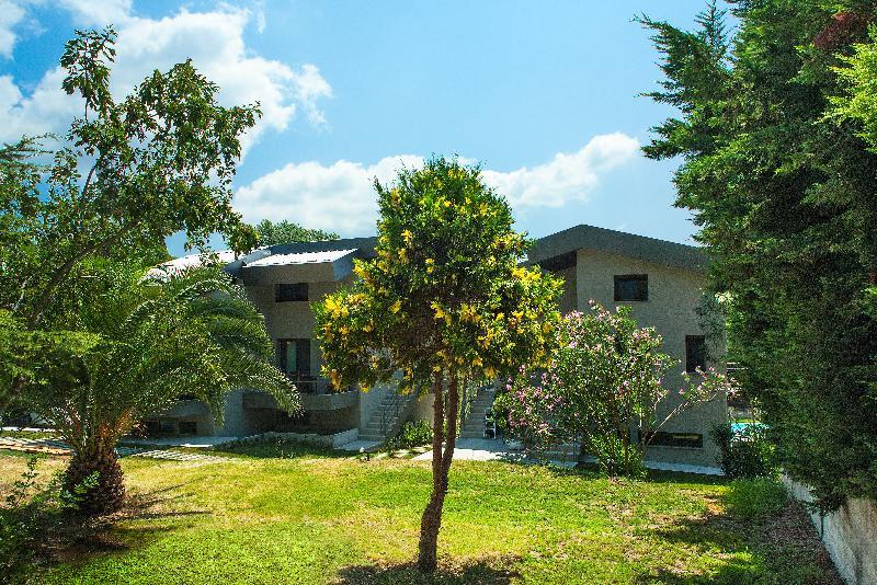 Sani More & Sani Woods (Adults Only) Luaran gambar